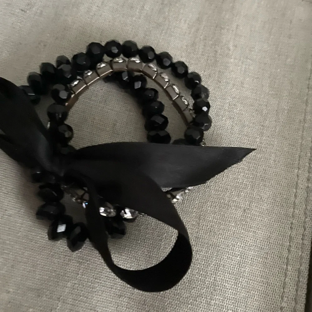 N/A set bracelets